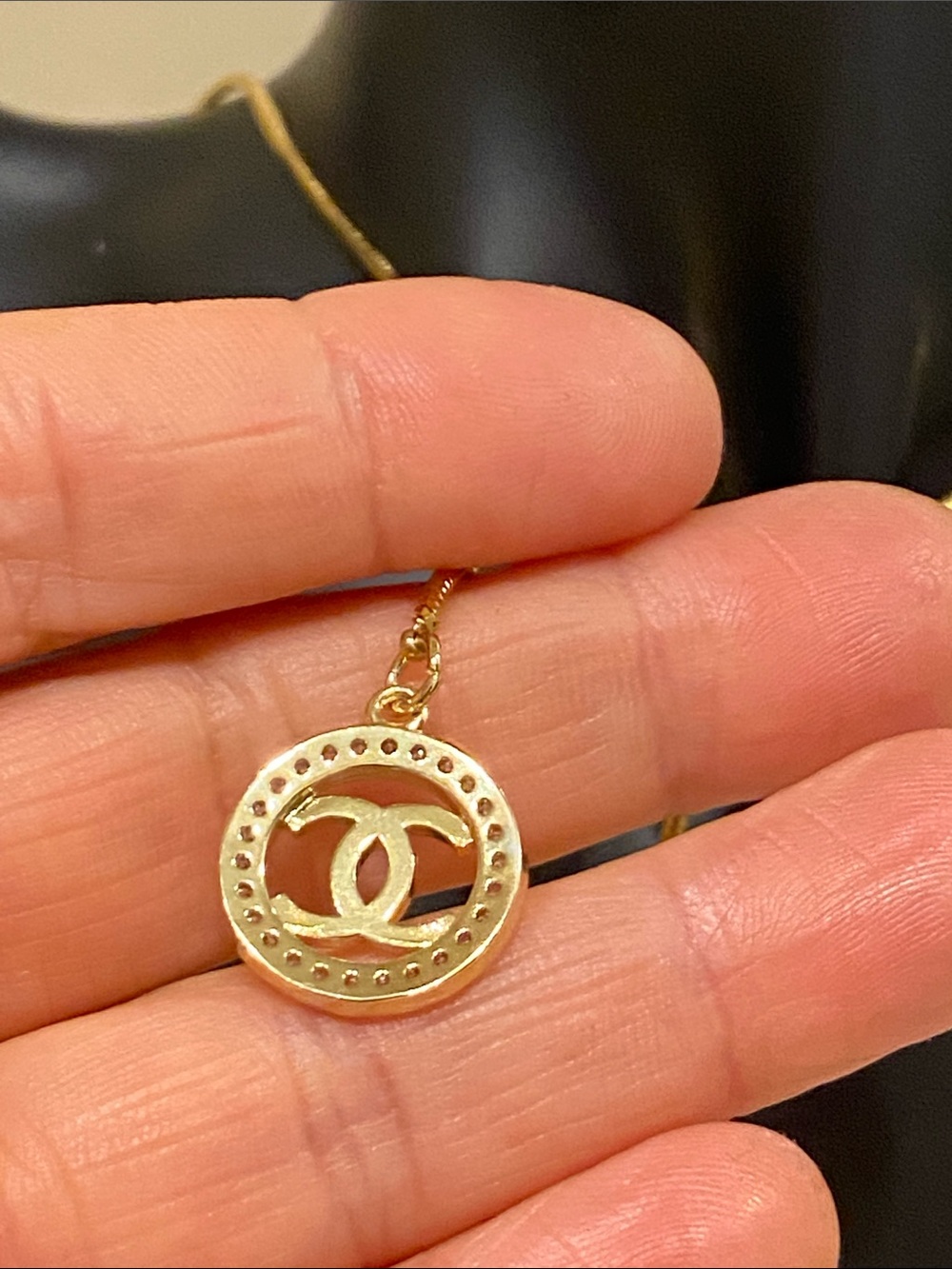Gold Pearl Drop Necklace And Chanel CC Logo Charm - Picture 5 of 11